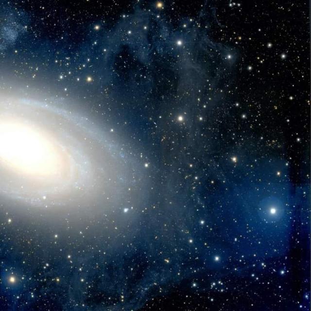 الكون  والفضاء   عِلم الفلك ☄️ حول العالم